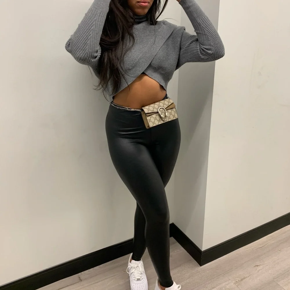 Cropped Sweater - Picture 2 of 3